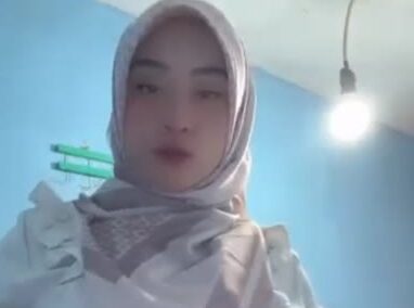 Bokep Indo Pesona Bu Guru Salsa 